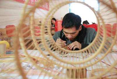 竹编艺术绘人生 山西芮城县竹之缘的匠心传承