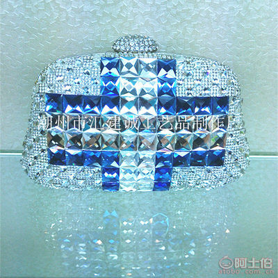 璀璨随身，优雅赴宴——潮州汇建诚工艺品女士镶钻晚宴包系列